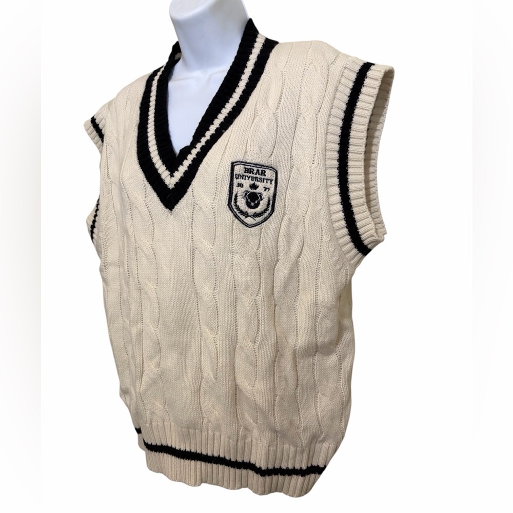 Cable Knit Sweater Vest Oversize Cream Black Contrast Crop Academia Preppy Crest - Picture 4 of 8